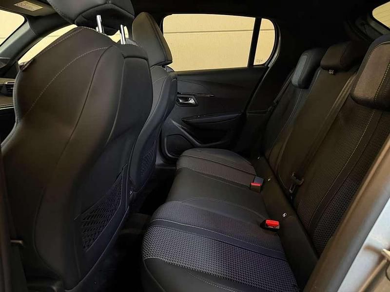 Usata Peugeot 208 GT 131 CV (96 kW) 2023 Grigio Utilitaria