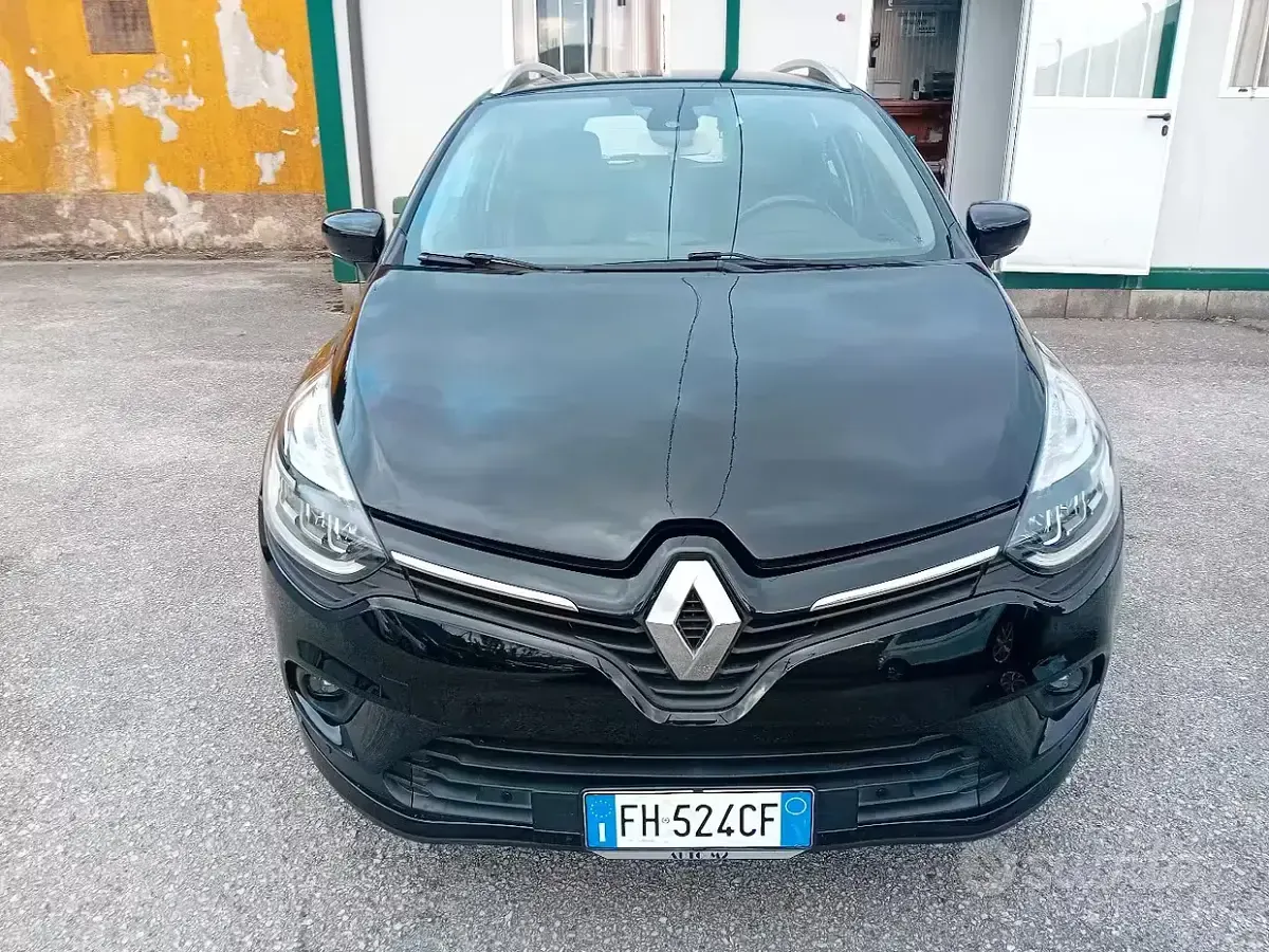 Usata Renault Clio 75 CV (55 kW) 2017 Nero Station wagon