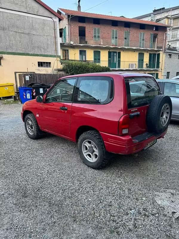 Usata Suzuki Grand Vitara 173 CV (127 kW) 2001 Rosso Station wagon