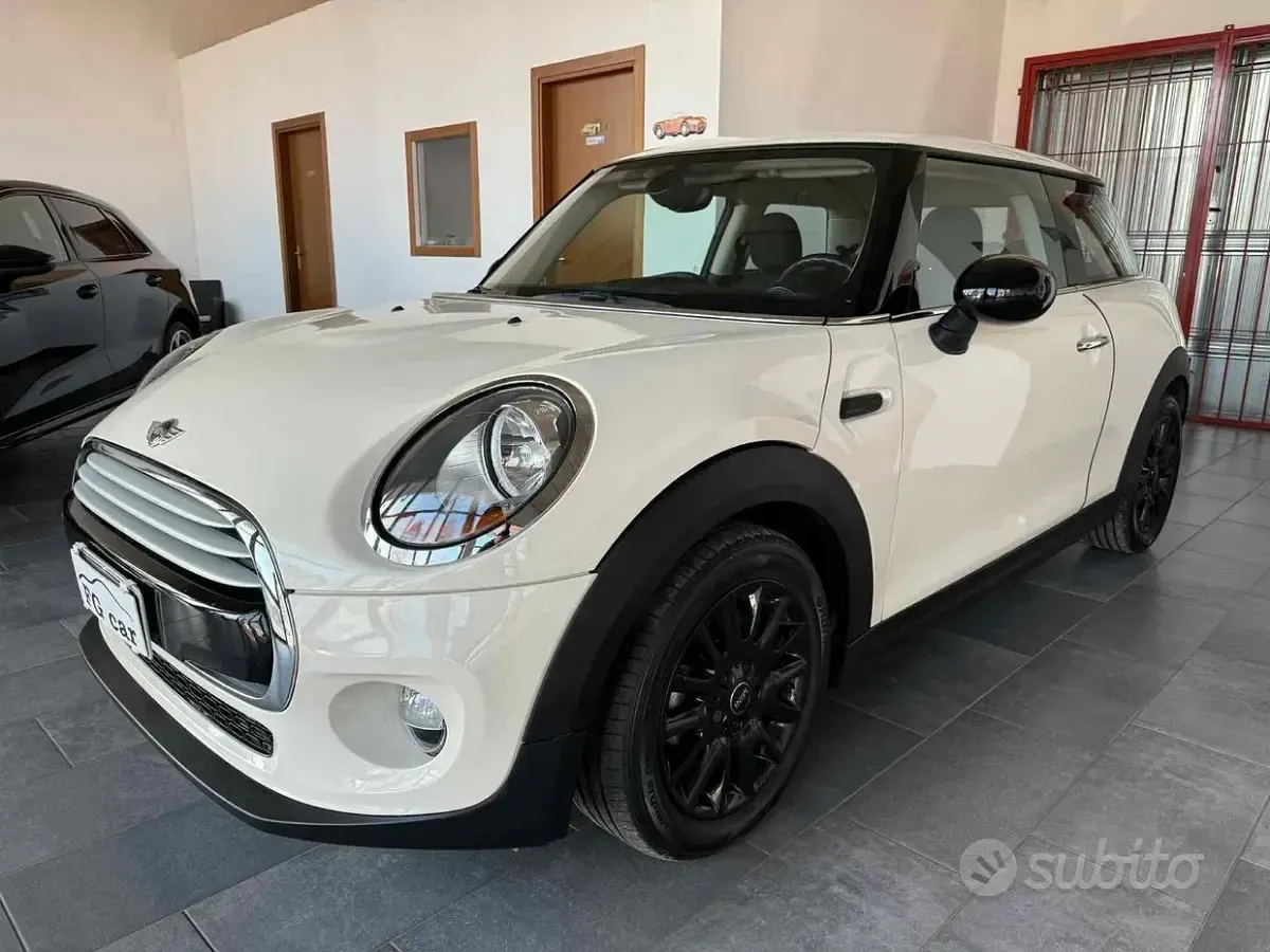 Usata Mini One D 95 CV (69 kW) 2016 Beige Utilitaria