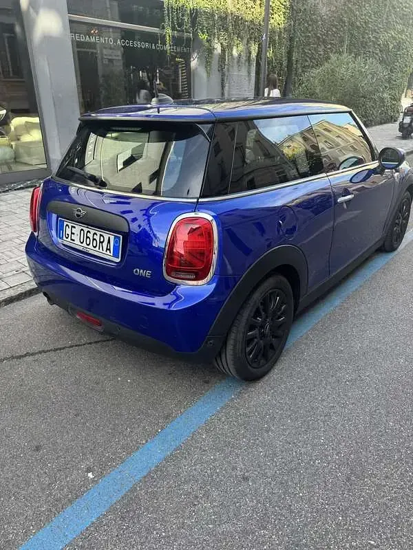 Usata Mini ONE 75 CV (55 kW) 2021 Blu Utilitaria