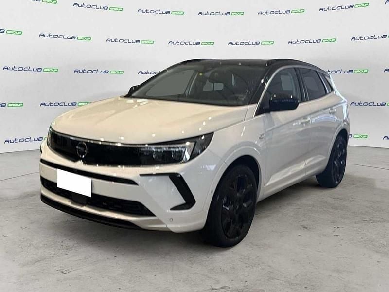 Argento Usata 2024 Opel Grandland X Ultimate SUV | 23.900 € (Buon prezzo) - Immagine 1/4