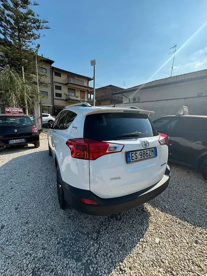 Usata Toyota RAV4 124 CV (91 kW) 2014 Bianco SUV