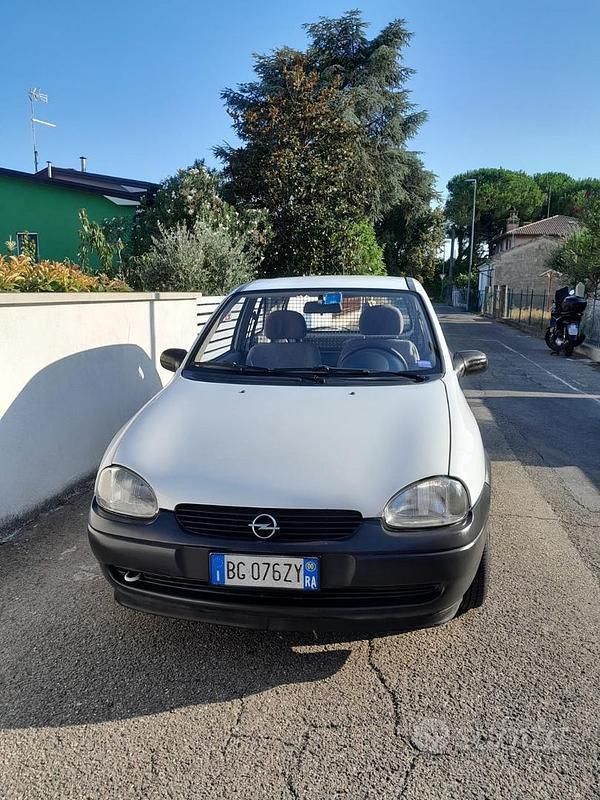 Occasion Opel Corsa 60 ch (44 kW) 2000 Blanc