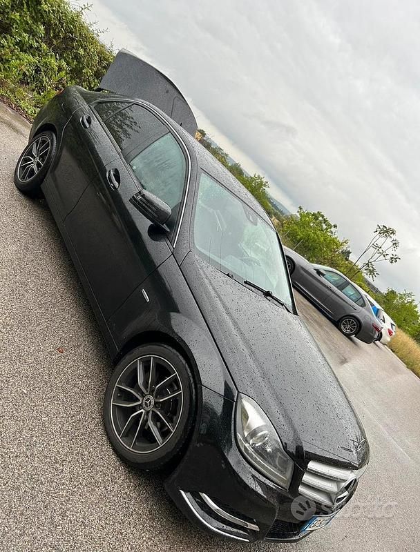 Usata Mercedes C200 2011 Nero Berlina