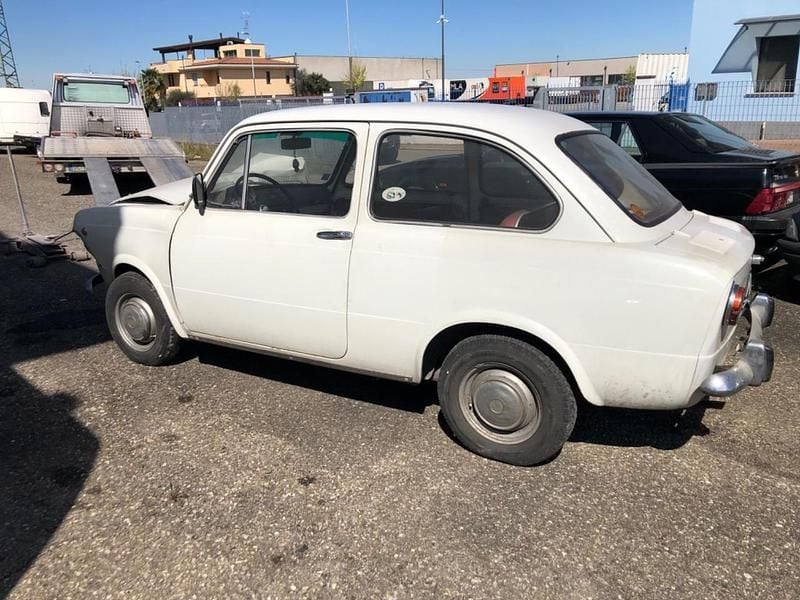 Usata Fiat 850 33 CV (24 kW) 1967 Beige Berlina