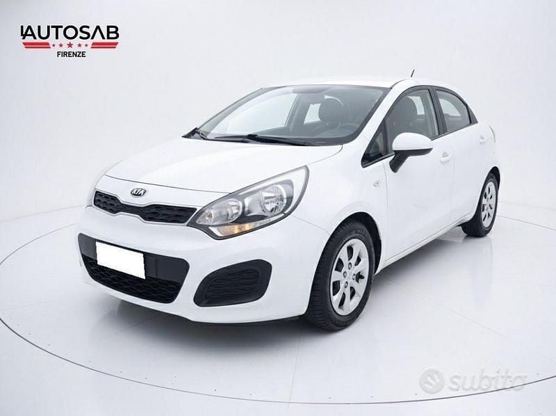 Usata Kia Rio Active 90 CV (66 kW) 2012 Bianco Berlina