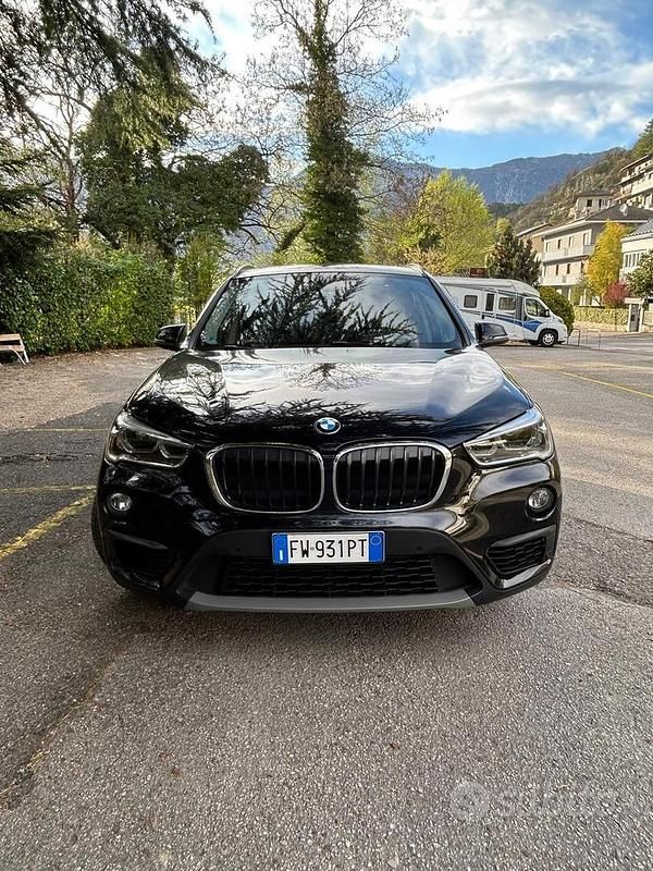 Usata BMW X1 150 CV (110 kW) 2019 Nero SUV