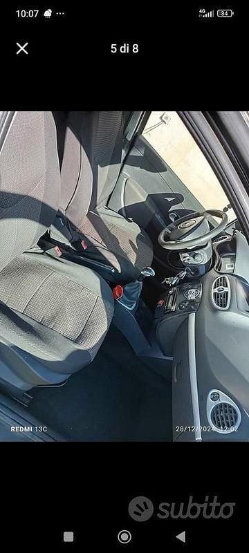 Usata Renault Clio GrandTour 65 CV (47 kW) 2009 Grigio Station wagon