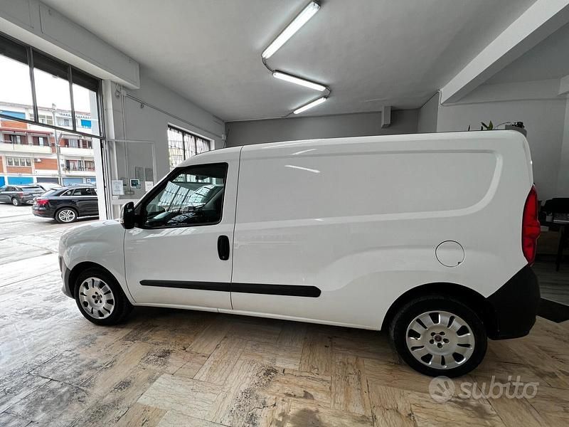 Usata Fiat Doblò Dynamic 120 CV (88 kW) 2013 Bianco Monovolume