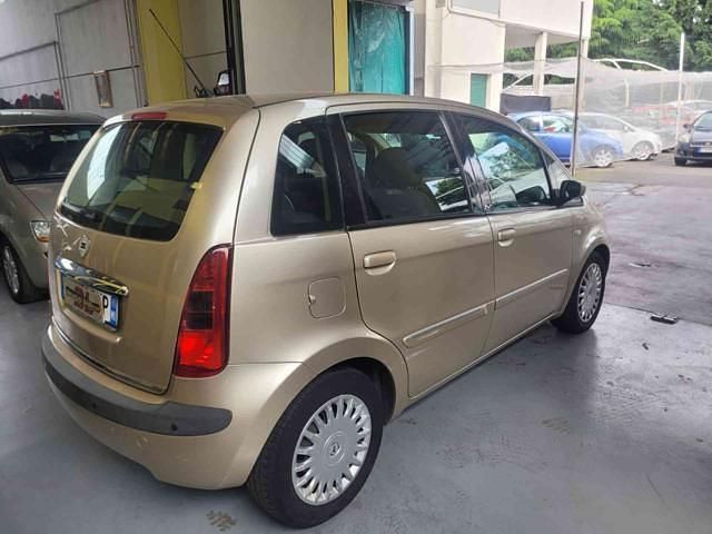 Usata Lancia Musa 95 CV (69 kW) 2005 Oro Monovolume