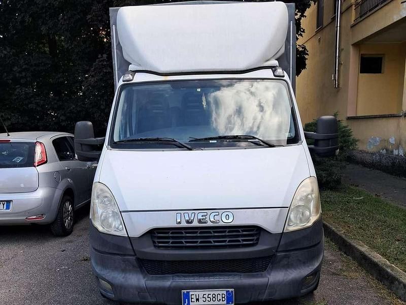 Usata Iveco Daily 170 CV (125 kW) 2014 Bianco Furgone