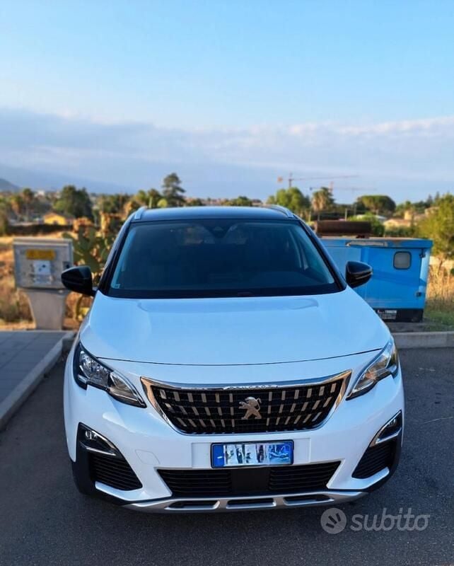 Bianco Usata 2021 Peugeot 3008 SUV | 18.000 € (Super prezzo) - Immagine 1/4