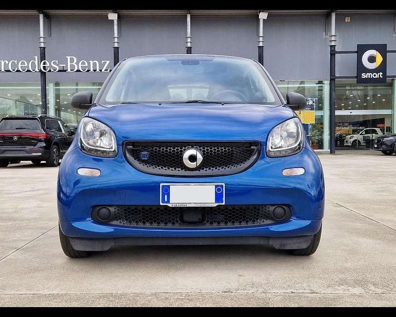 Usata Smart ForTwo Electric Drive Passion 41 kW (56 CV) 2019 Blu Berlina