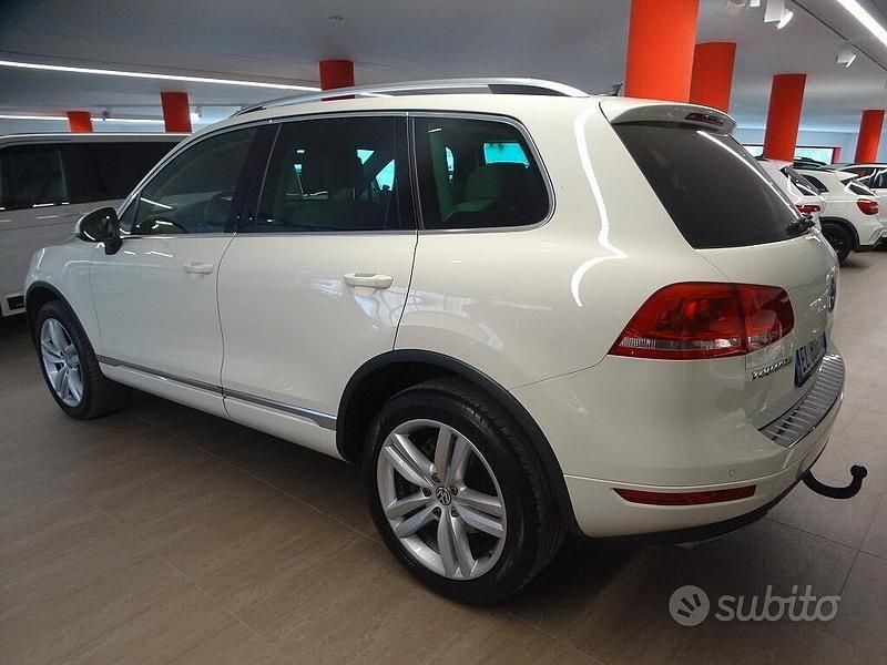 Usata VW Touareg 245 CV (180 kW) 2011 Bianco SUV