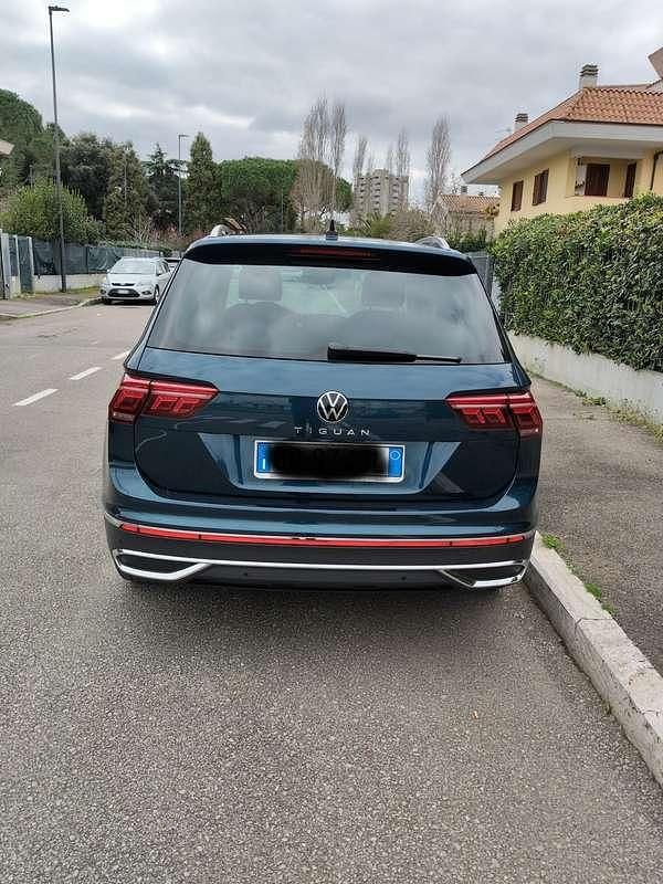 Usata VW Tiguan Elegance 150 CV (110 kW) 2023 Blu/azzurro SUV