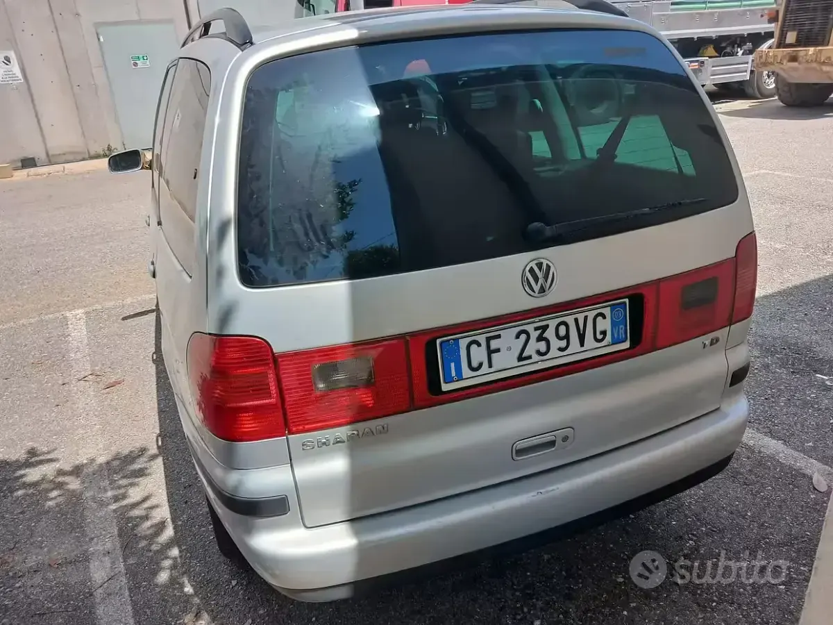 Usata VW Sharan 116 CV (85 kW) 2003 Grigio Monovolume