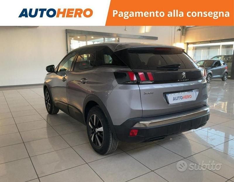Usata Peugeot 3008 Business-Line 130 CV (95 kW) 2020 Grigio SUV