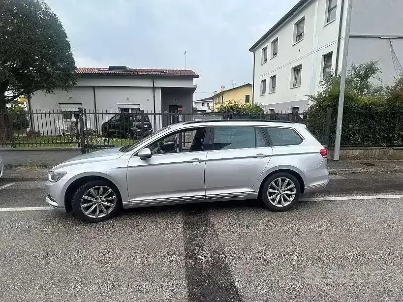 Usata VW Passat 150 CV (110 kW) 2015 Grigio Station wagon