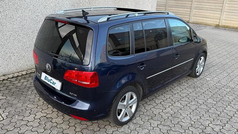 Usata VW Touran Highline 140 CV (102 kW) 2014 Blu Monovolume