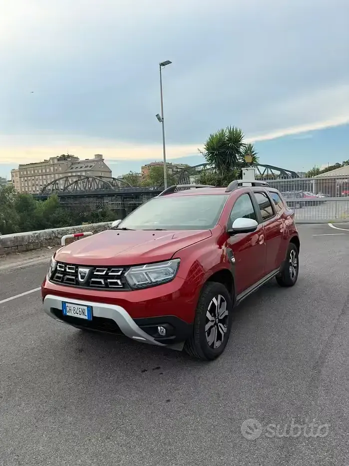 Usata Dacia Duster Prestige 101 CV (74 kW) 2022 Rosso SUV