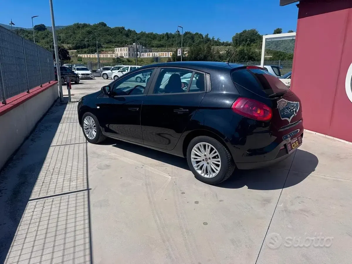 Usata Fiat Bravo Emotion 90 CV (66 kW) 2011 Nero Utilitaria
