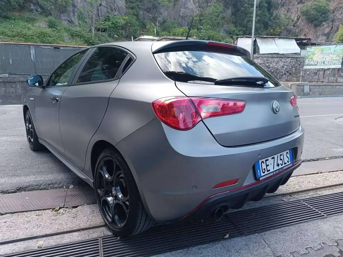 Usata Alfa Romeo Giulietta Sprint 120 CV (88 kW) 2021 Grigio magnesio opaco Berlina