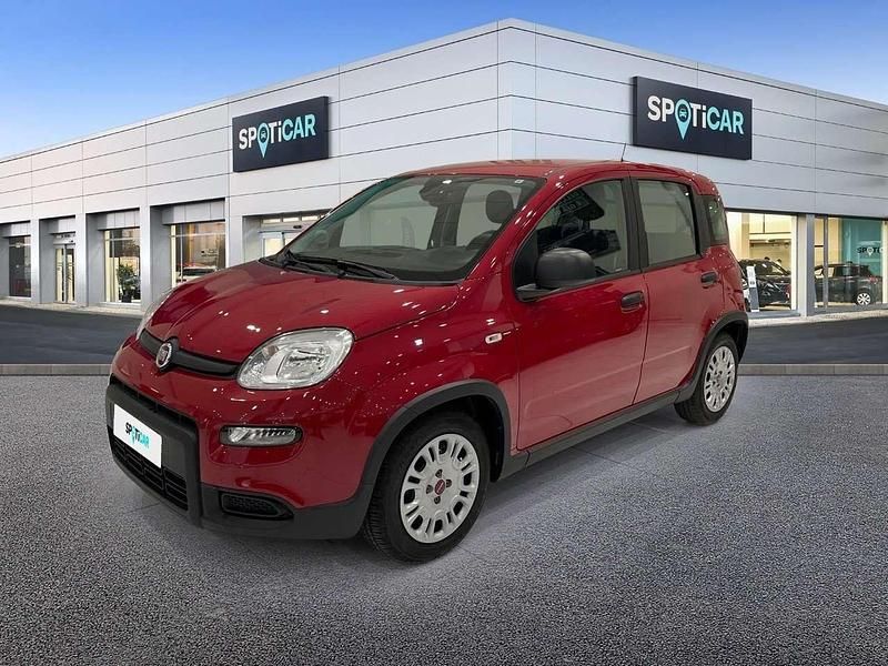Rosso Usata 2023 Fiat Panda S Due volumi | 11.900 € (Buon prezzo) - Immagine 1/4