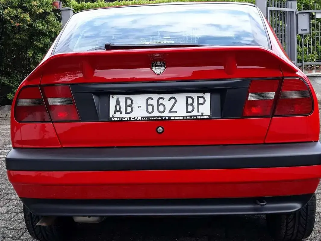 Usata Lancia Delta 186 CV (136 kW) 1994 Rosso Utilitaria