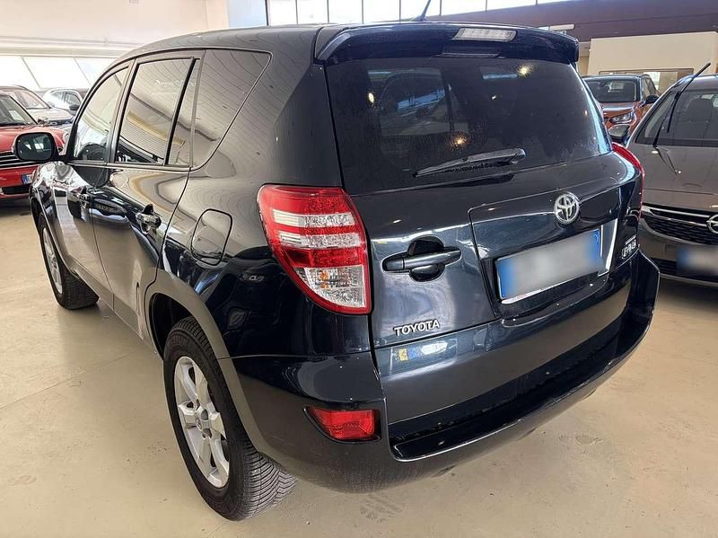 Usata Toyota RAV4 Life 150 CV (110 kW) 2012 Blu/azzurro SUV