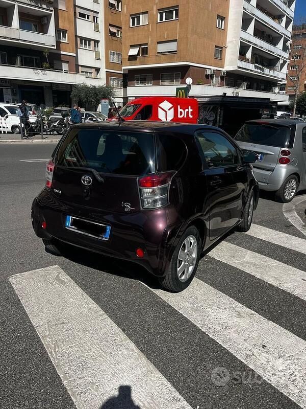 Usata Toyota iQ 98 CV (72 kW) 2009 Utilitaria