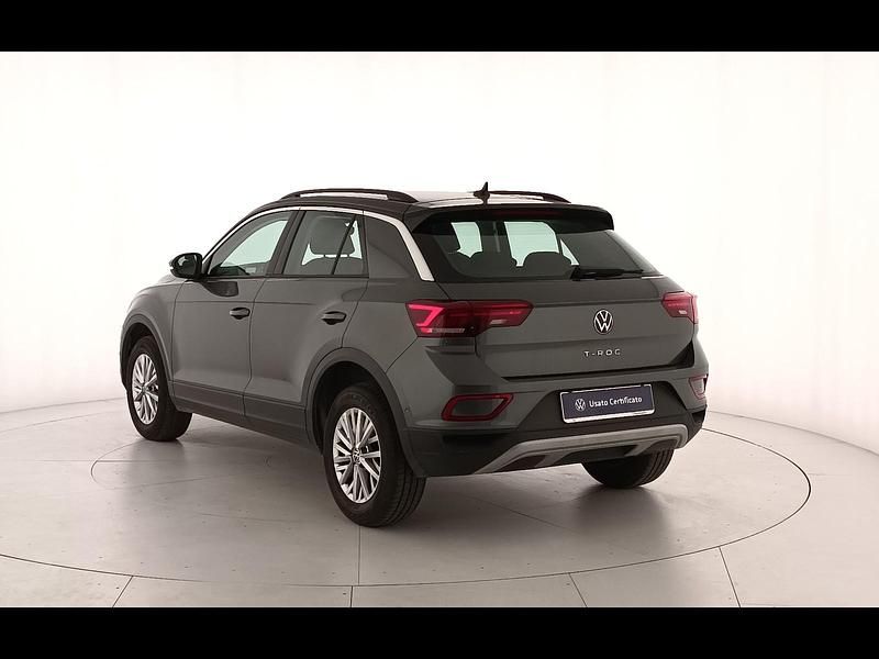 Usata VW T-Roc Life 115 CV (84 kW) 2024 Grigio SUV