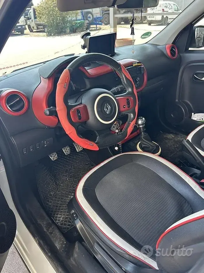 Usata Renault Twingo 66 kW (90 CV) 2025 Bianco Utilitaria