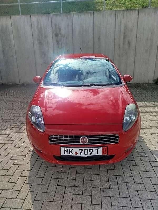 Usata 2010 Fiat Grande Punto Sport Due volumi | 3300 € (Ottimo prezzo) - Immagine 1/4