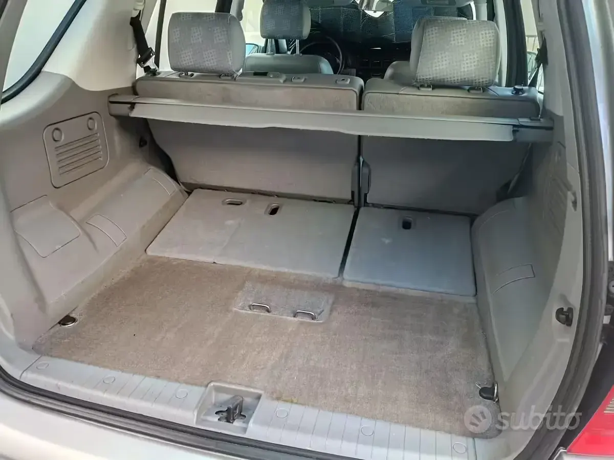 Usata Mercedes ML270 Edition 163 CV (119 kW) 2004 Grigio SUV