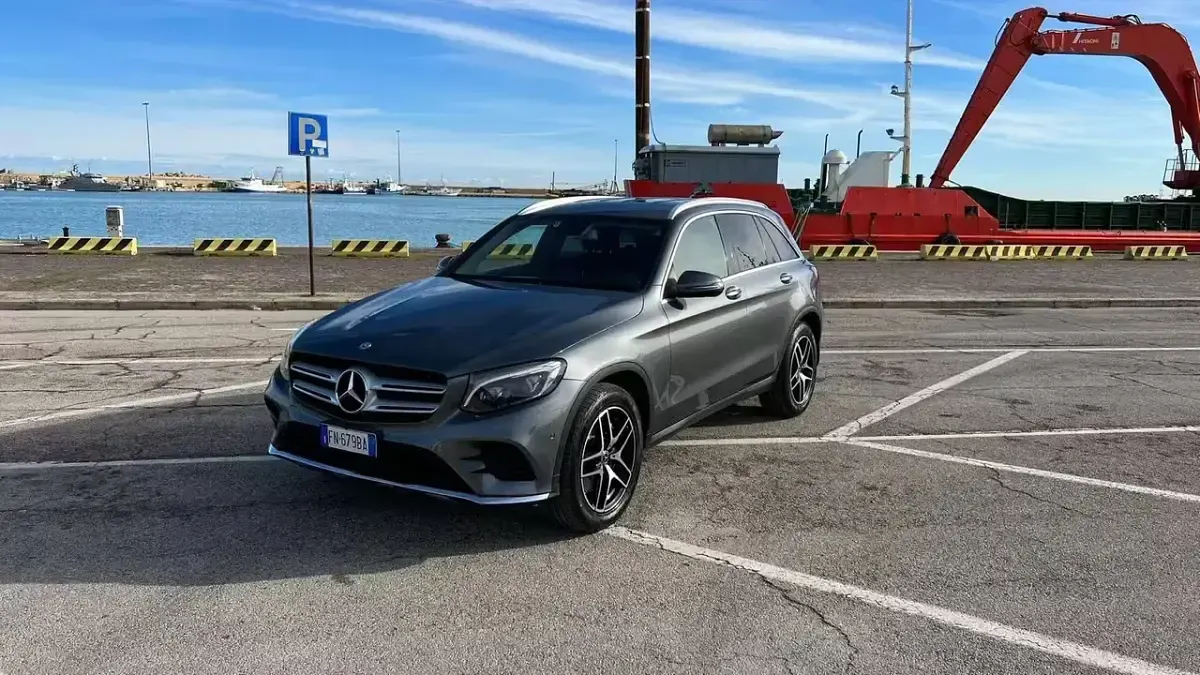 Usata Mercedes GLC250 Premium 203 CV (149 kW) 2018 Grigio SUV