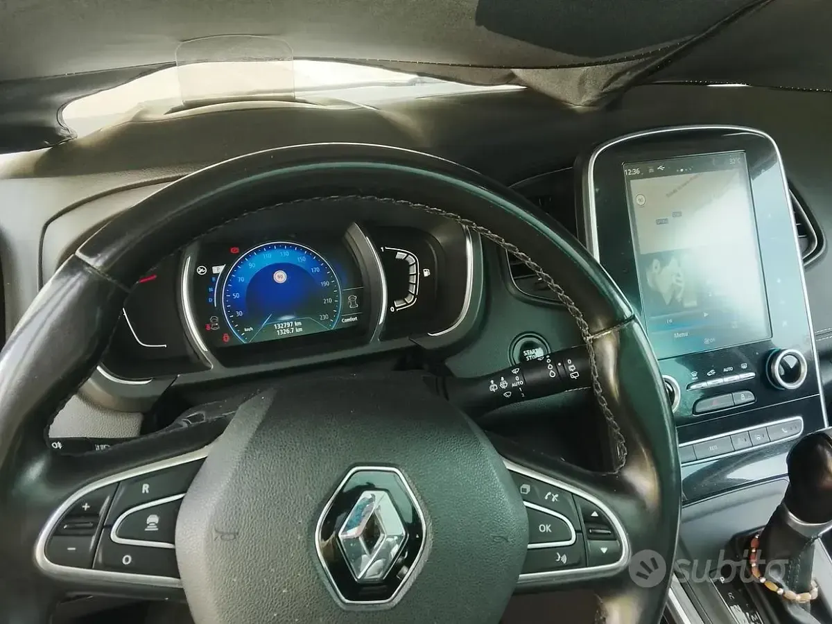 Usata Renault Scénic III Bose Edition 110 CV (80 kW) 2017 Verde Monovolume