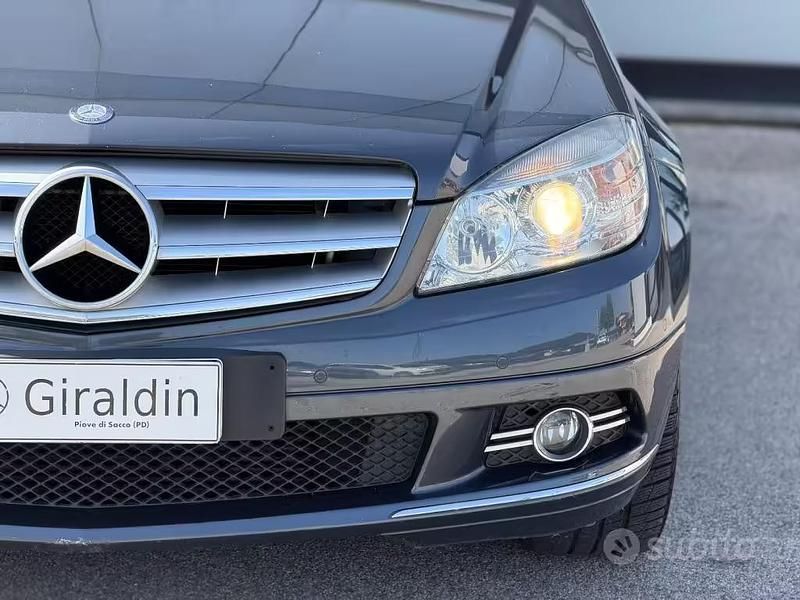 Second-hand Mercedes C220 Avantgarde 170 CP (125 kW) 2011 Gri Break