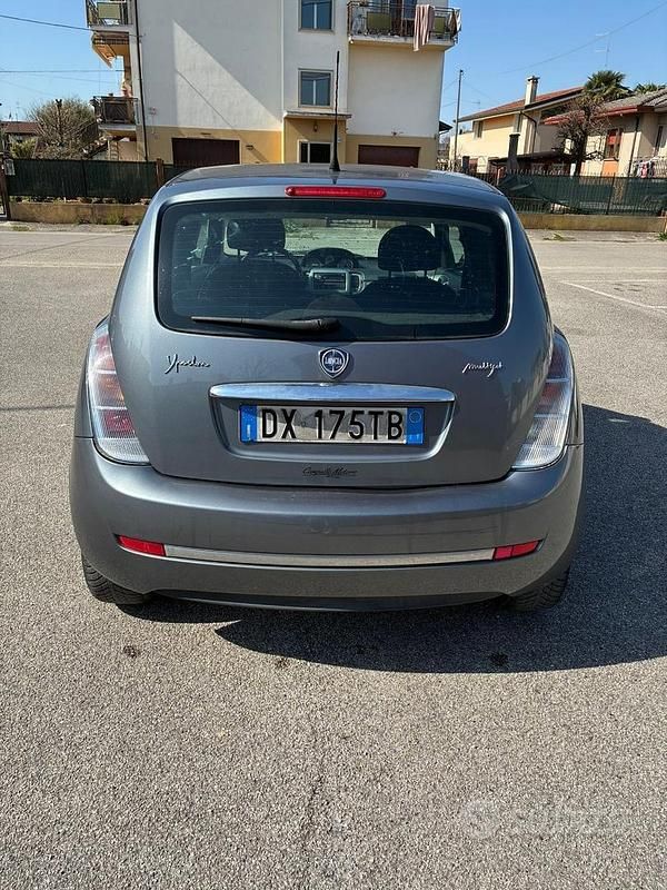 Usata Lancia Ypsilon 2009 Grigio Utilitaria