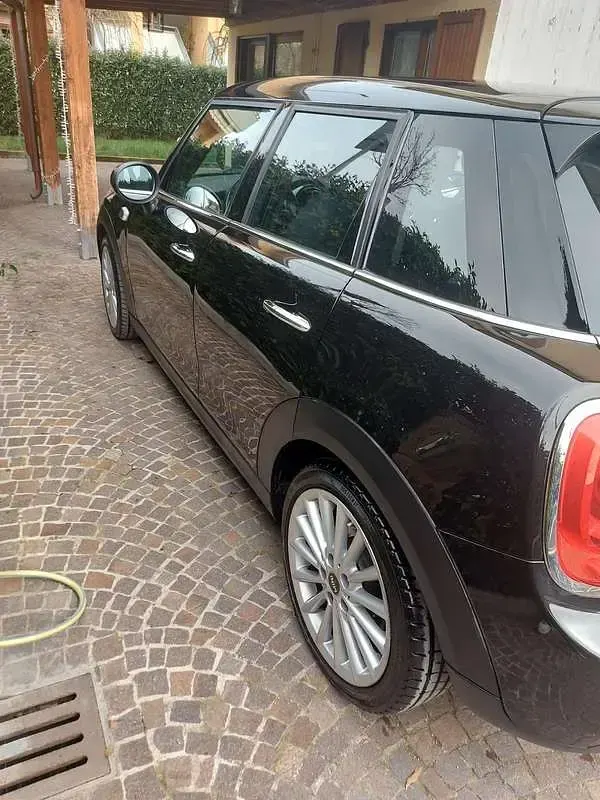 Usata Mini ONE Hype 102 CV (75 kW) 2018 Utilitaria