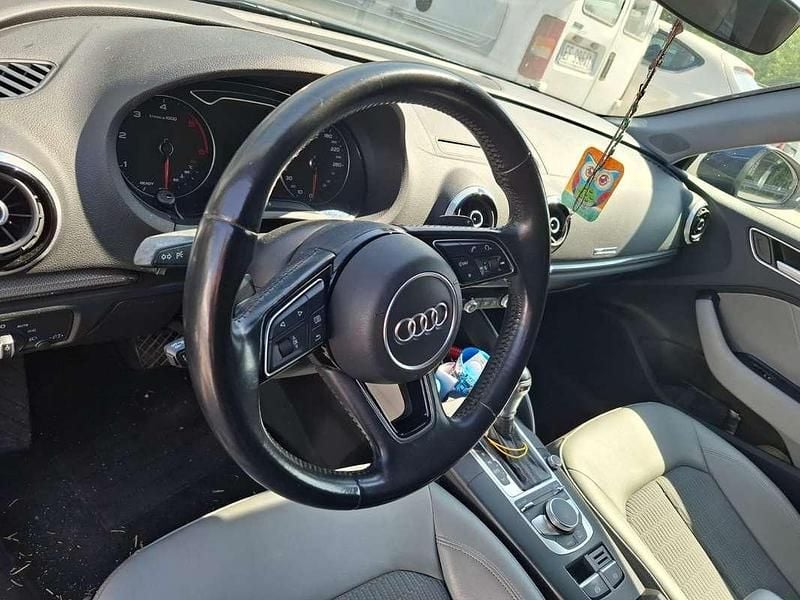 Usata Audi A3 Ambiente 110 CV (80 kW) 2016 Blu Berlina
