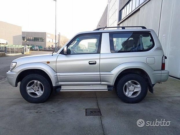 Usata Toyota Land Cruiser 125 CV (91 kW) 2000 Grigio SUV
