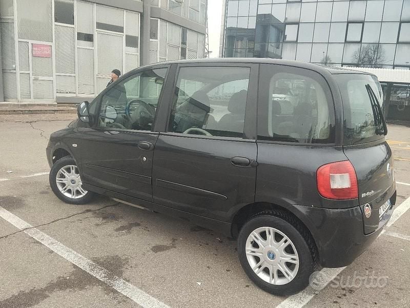 Usata Fiat Multipla 103 CV (75 kW) 2004 Nero Monovolume