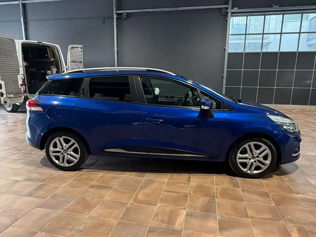 Usata Renault Clio 90 CV (66 kW) 2019 Blu/azzurro Station wagon