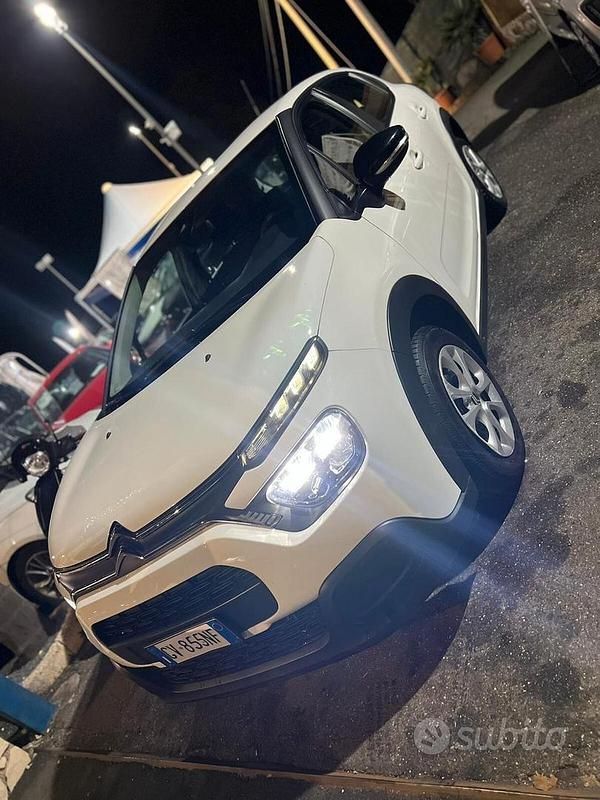 Bianco Usata 2021 Citroën C3 Shine Tre volumi | 9900 € (Ottimo prezzo) - Immagine 1/4