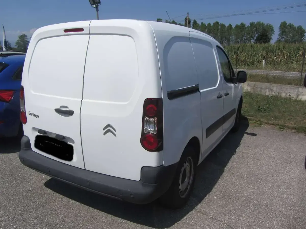 Usata Citroën Berlingo 75 CV (55 kW) 2017 Bianco Monovolume