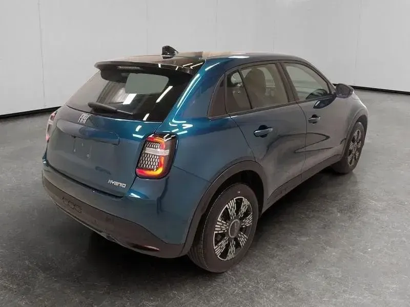 Usata Fiat 600 Icon 110 CV (80 kW) 2025 Verde SUV