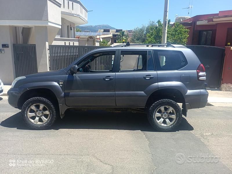 Usata Toyota Land Cruiser Prado 2007 Grigio SUV