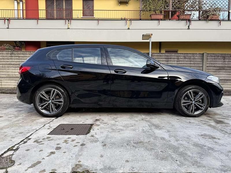 Usata BMW 118 Sport Line 136 CV (100 kW) 2021 Utilitaria