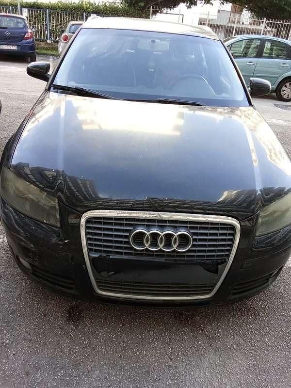 Usata 2005 Audi A3 Ambition Tre volumi | 1500 € (Super prezzo) - Immagine 1/4